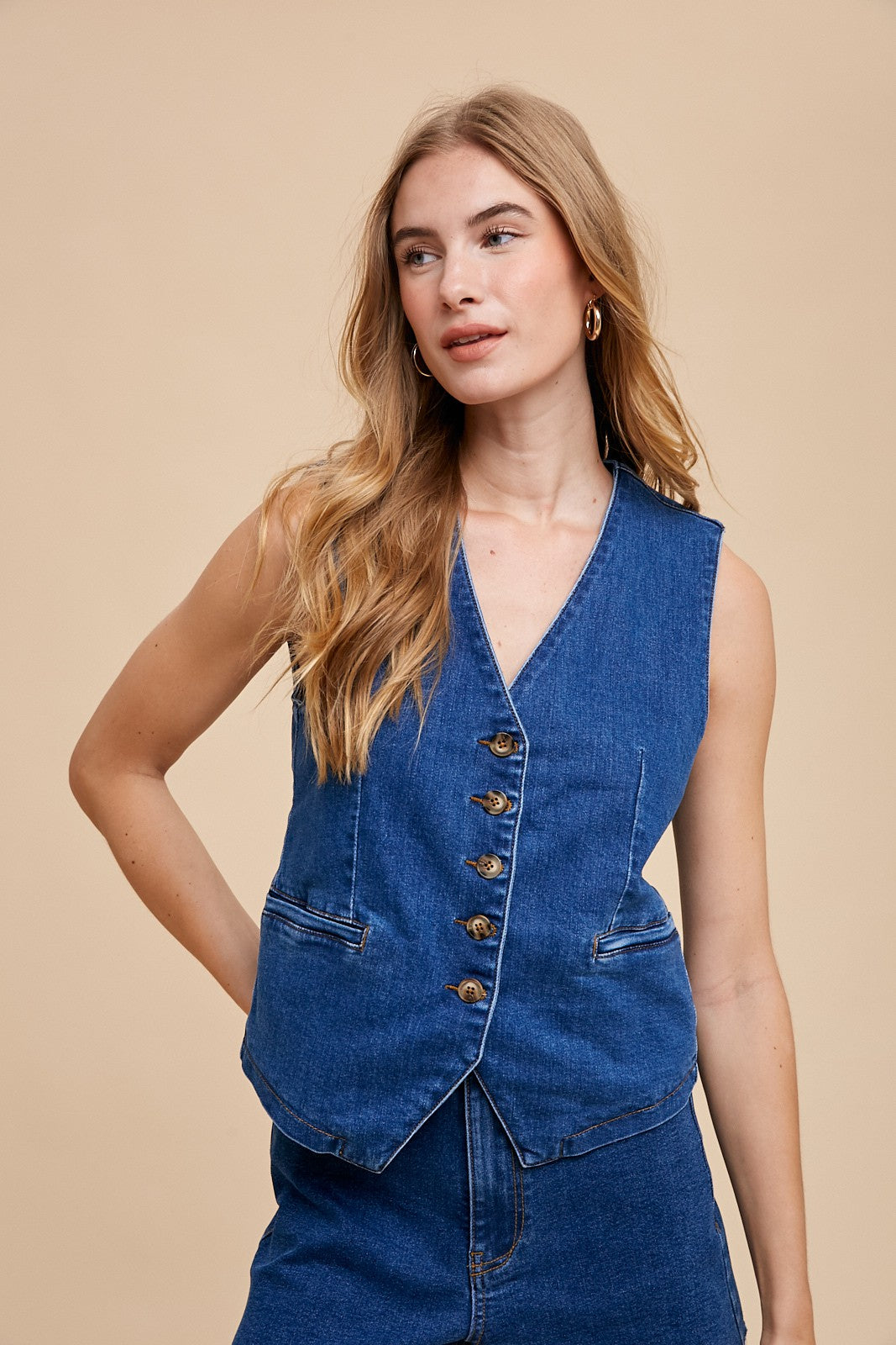 The 90’s Brittany Stretch Denim Vest in Dark Denim