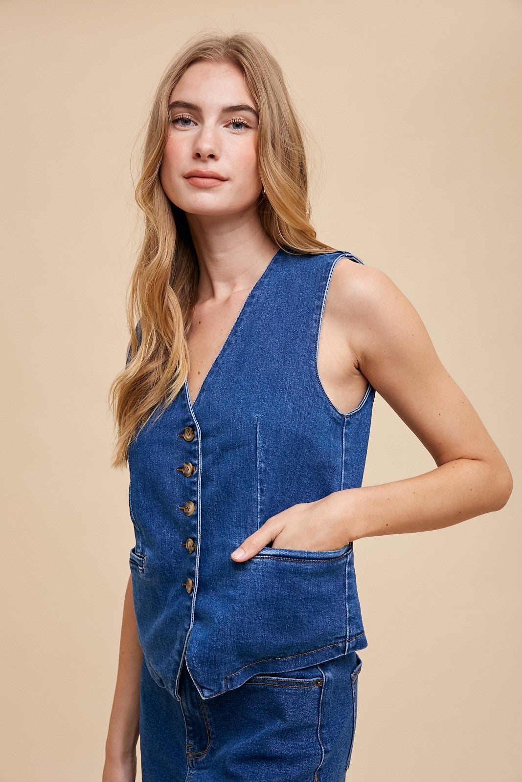 The 90’s Brittany Stretch Denim Vest in Dark Denim