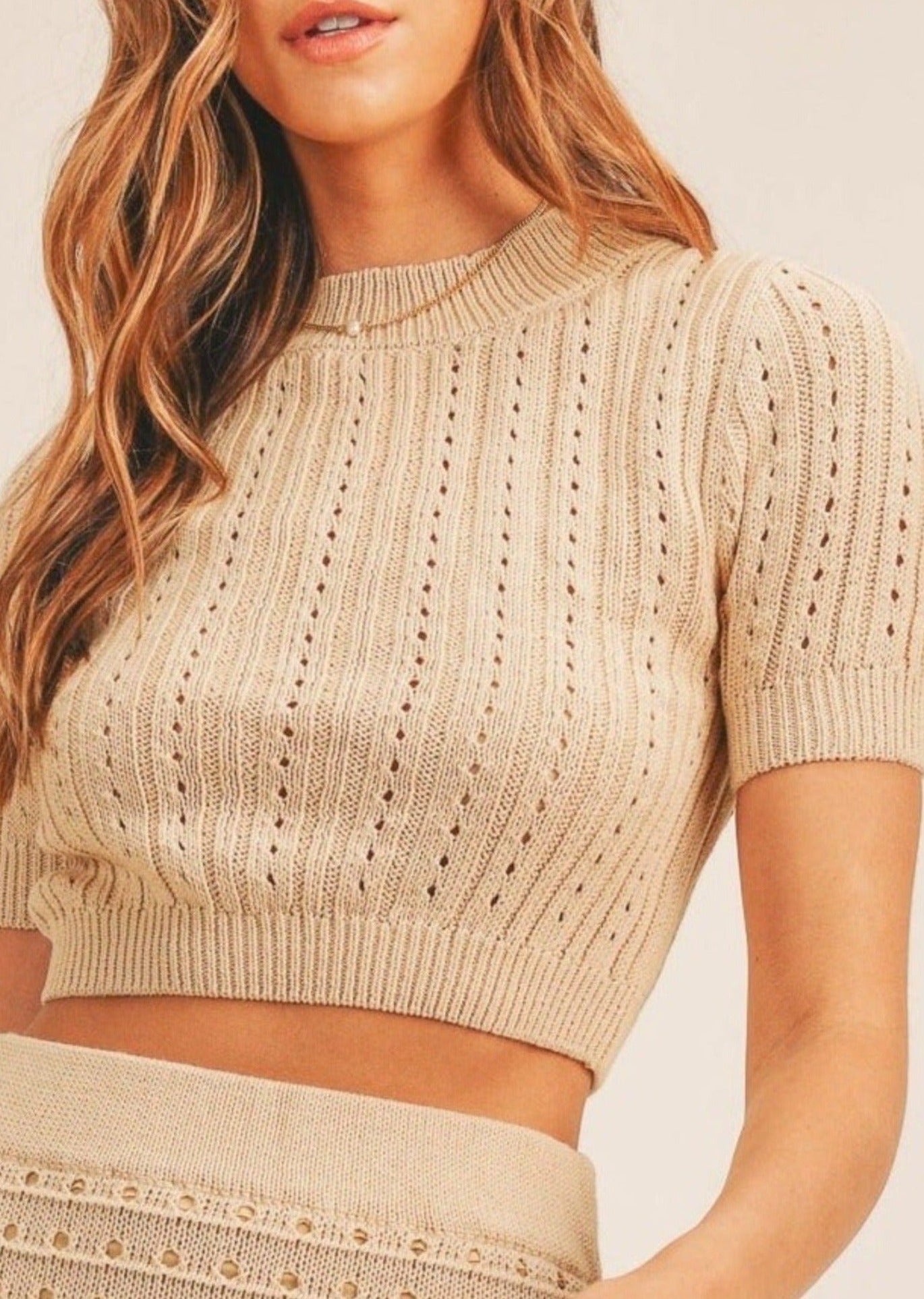 CROPPED TOP IN CREAM